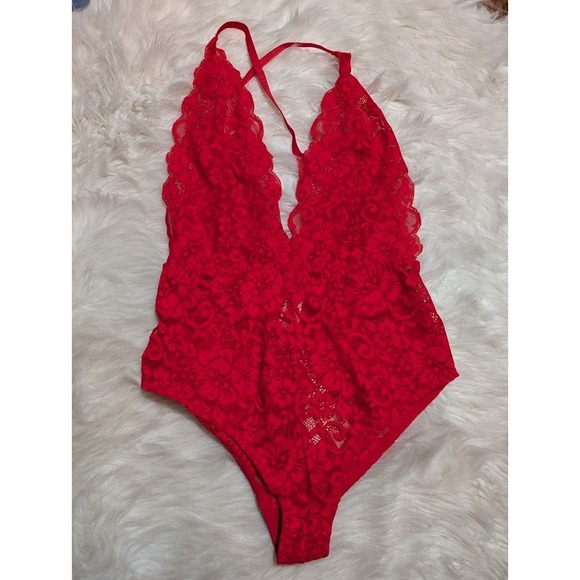 Free People x We are HAH Comin In Haht Lace Bodysuit Siren Red Sz Small NWT - Picture 2 of 7
